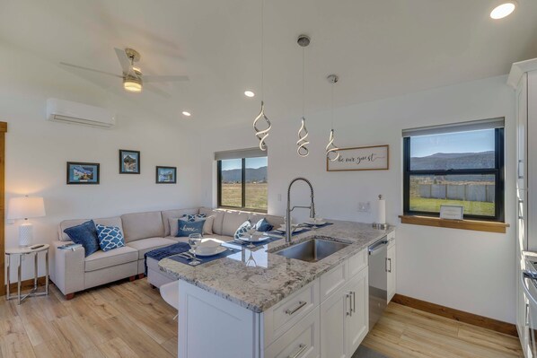 Casa (2 Bedrooms) | Interior