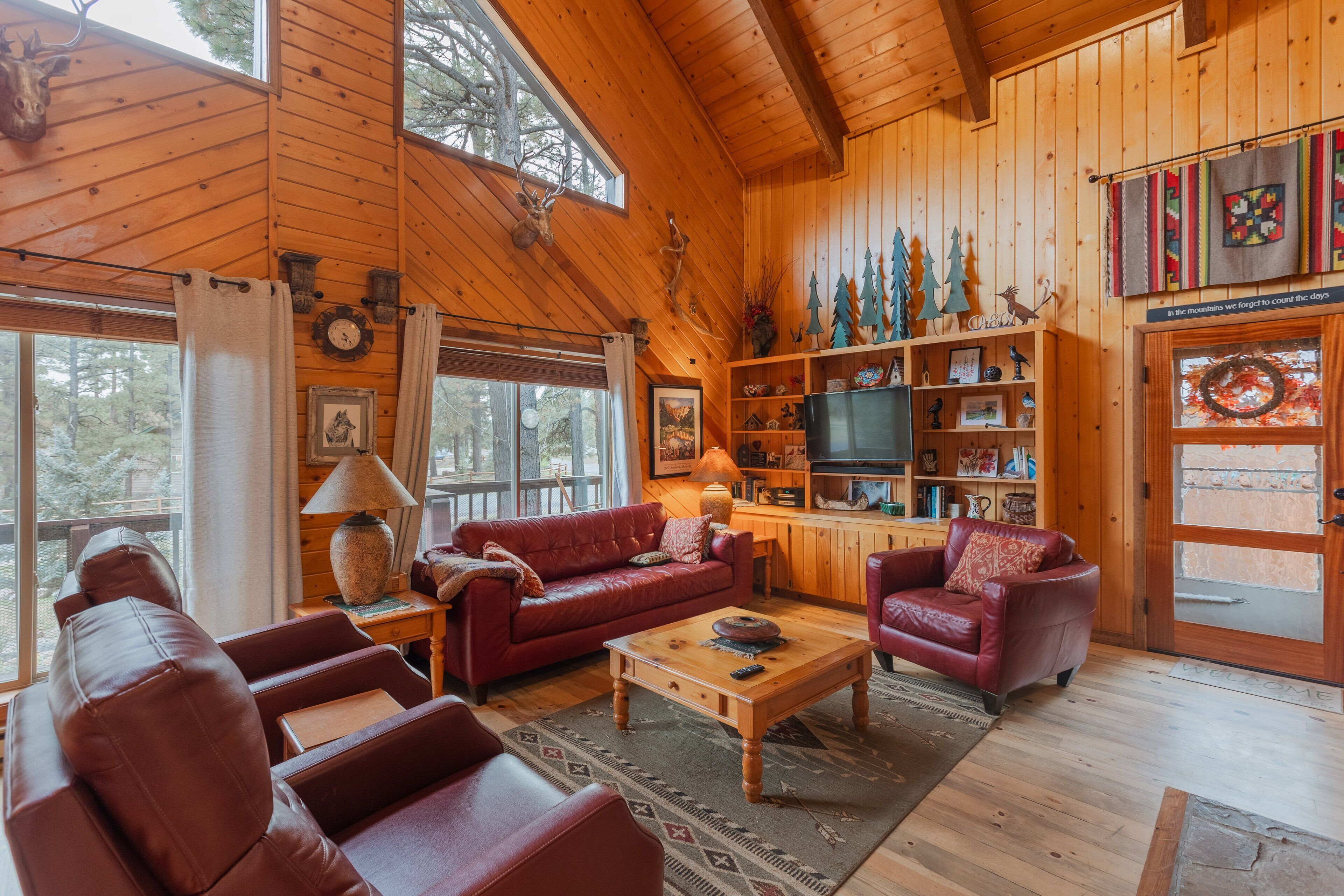 Smart TV, fireplace, DVD player