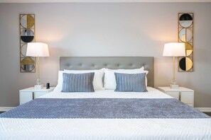 Apart Daire | 5 yatak odası, İnternet 