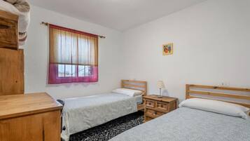 2 sovrum och sängkläder