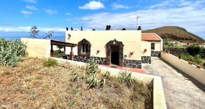 Incredible Rural House with Beautiful Panoramic Views