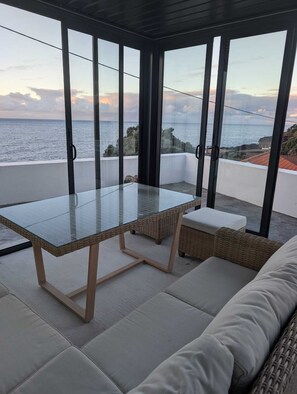 Interior - St. John's House (São João)