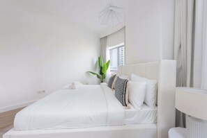 2 slaapkamers, een bureau, wifi