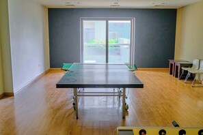 Games room - StayShort - Luxurious 2-Bedroom Apartment perfect for families in Dubai Marina (Dubai)