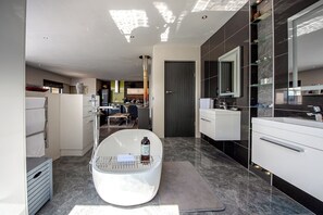 Hair dryer, towels, soap, shampoo