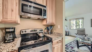 Condo, 2 Bedrooms | Private kitchen | Coffee/tea maker, fridge, oven, toaster