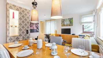 Apartment | Esszimmer