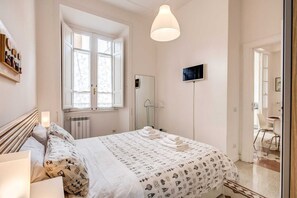 2 makuuhuonetta, silitysrauta/-lauta, Wi-Fi, vuodevaatteet