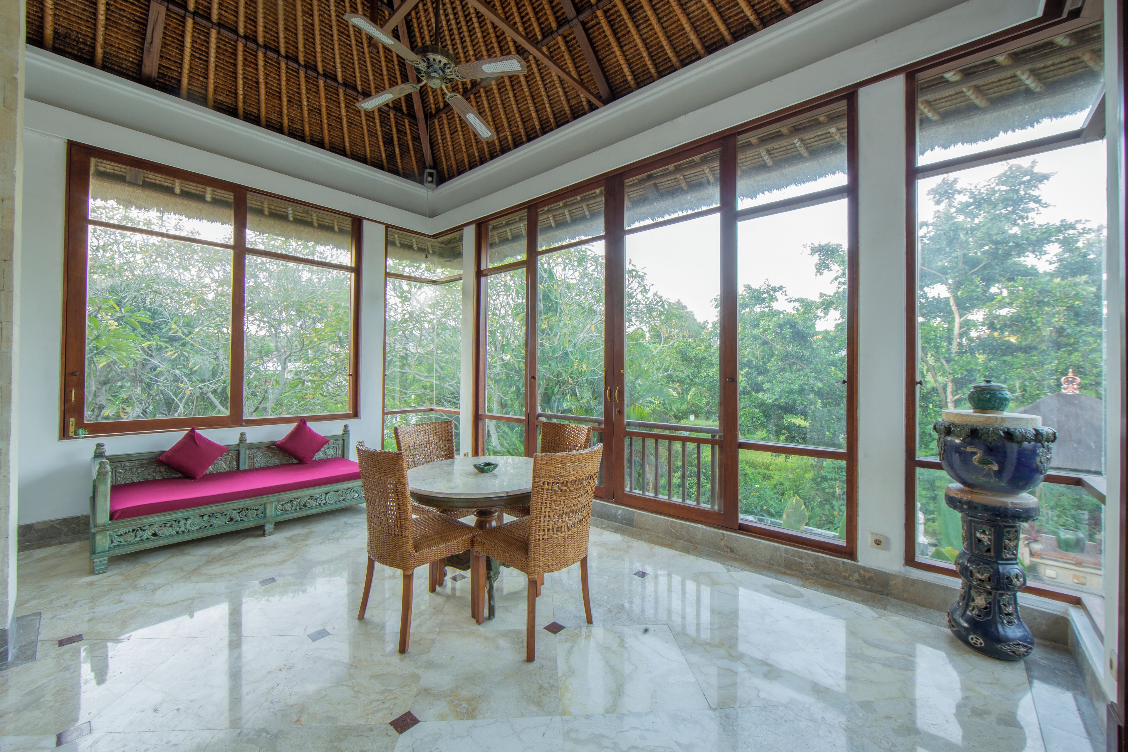 Premier Double Room, 1 Bedroom, Private Pool, Pool View | Living area | 32-inch TV with digital channels