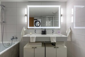 Towels, soap, shampoo, toilet paper
