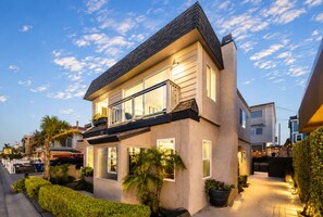 Exterior - 20% Off June 4-7 Perfect For Families, Private Spa (Oxnard)