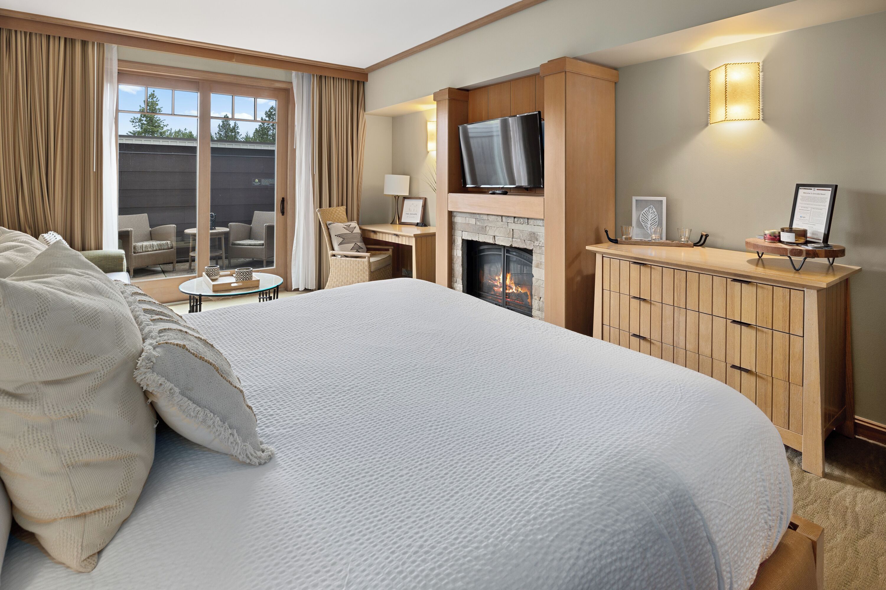 1 多间卧室、办公桌、熨斗/熨衣板、旅行婴儿床