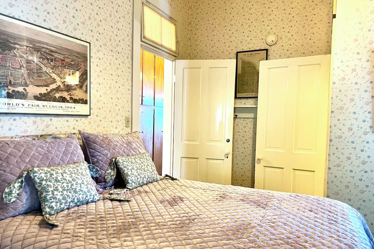 Suite Deluxe, patio, vista fiume | 2 camere, Wi-Fi gratuito