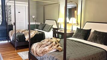 Classic Suite, River View | 2 bedrooms, free WiFi