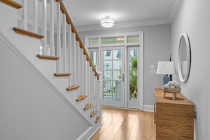 Interior - Posh Pelican in Pine Knoll Shores, NC (Atlantic Beach)