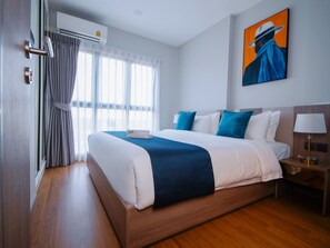 1 bedroom, iron/ironing board, WiFi, bed sheets - Under the tree-Rooftop pool-ChiangMai Downtown (Chang Wat Chiang Mai)