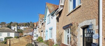 A wonderful holiday cottage close to the beach and town centre of Beer.