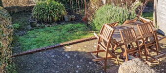 A wonderful holiday cottage close to the beach and town centre of Beer.