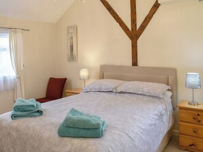 2 多间卧室、免费 WiFi、床单