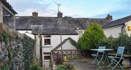 2 bedroom accommodation in Bootle