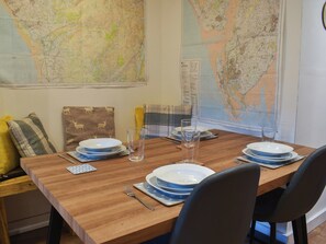 Dining - 2 bedroom accommodation in Bootle (Bootle)