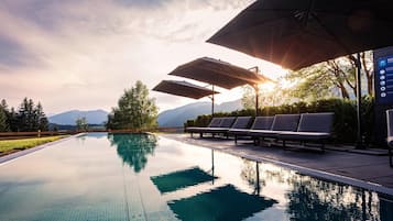 Appartement | Zwembad | Een buitenzwembad