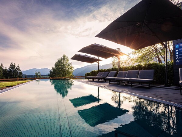 Apartment | Pool - Lovely Apartment With Shared Pool (Sankt Martin am Tennengebirge)