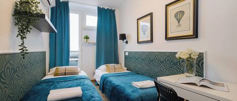 Iron/ironing board, free WiFi