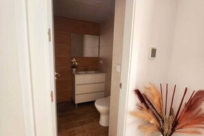 House | Bathroom - Modern Holiday Home With Terrace (Fuengirola)
