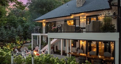 Gull Lake Luxury Home - Fireplace, Firepit, Grill