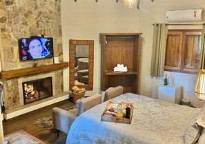 Deluxe Double Room, Balcony, Garden View | Soundproofing, free WiFi, bed sheets - Chalés Montanha Serrana (Camanducaia)