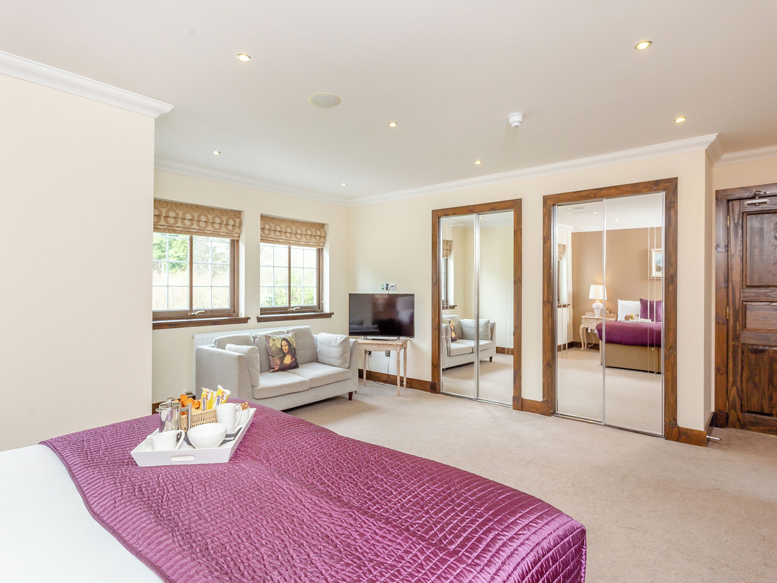 5 soverom, wi-fi (inkludert) og sengetøy