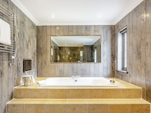 Towels - Stag is a little different from the other Mini Manors. (Kirkhill, near Inverness)