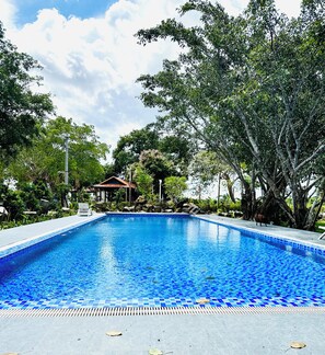Outdoor pool - Hang Sói Forest Village (Ho Chi Minh City)
