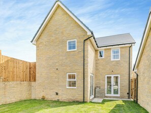 Exterior - 4 bedroom accommodation in Buxton (Buxton)