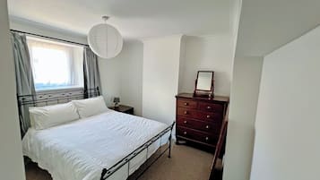 3 bedrooms, free WiFi, bed sheets