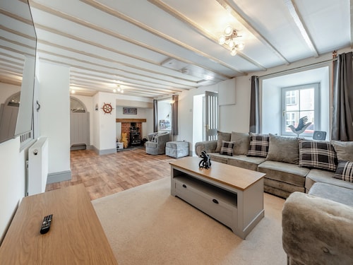 5 bedroom accommodation in Eglwyswrw