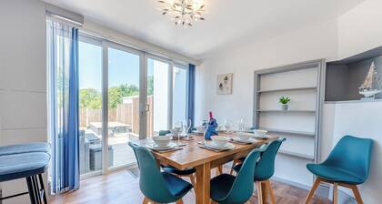 5 bedroom accommodation in Eglwyswrw