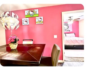 Dining - Enchanting 2-bedroom apartment close to Fort Benning (Columbus)