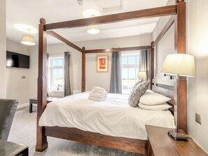 6 soverom, wi-fi (inkludert) og sengetøy