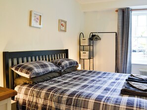 1 室のベッドルーム、WiFi (無料)、ベッドシーツ