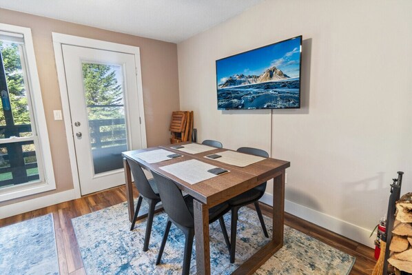 Dining - Super Cozy Studio Near Slopes And Shuttle Bus WiFi (Snowshoe)