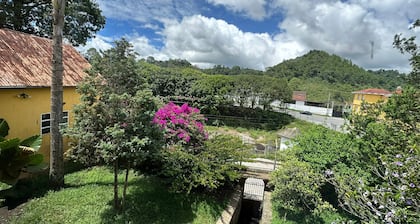 Las Flores Comfort Hotel