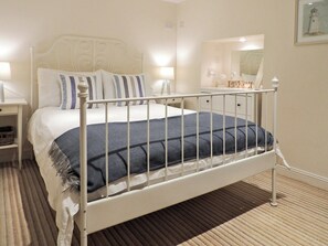 1 soverom, wi-fi (inkludert) og sengetøy