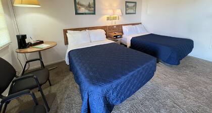 Room 103 - Double Full - Sleeps 4 - West Lake Grandvue Inn