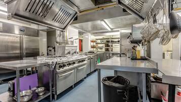 Opvaskemaskine, højstol