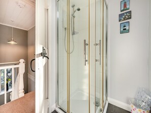 Towels - East Llwyn - UK41756 (Rhydowen)