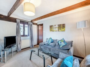 Living area - Lovely barn in a beautiful setting with swimming pool. (Colchester)