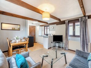 Living area - Lovely barn in a beautiful setting with swimming pool. (Colchester)