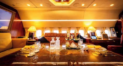 PYTCHAir Boeing 727 Private Jet Hotel